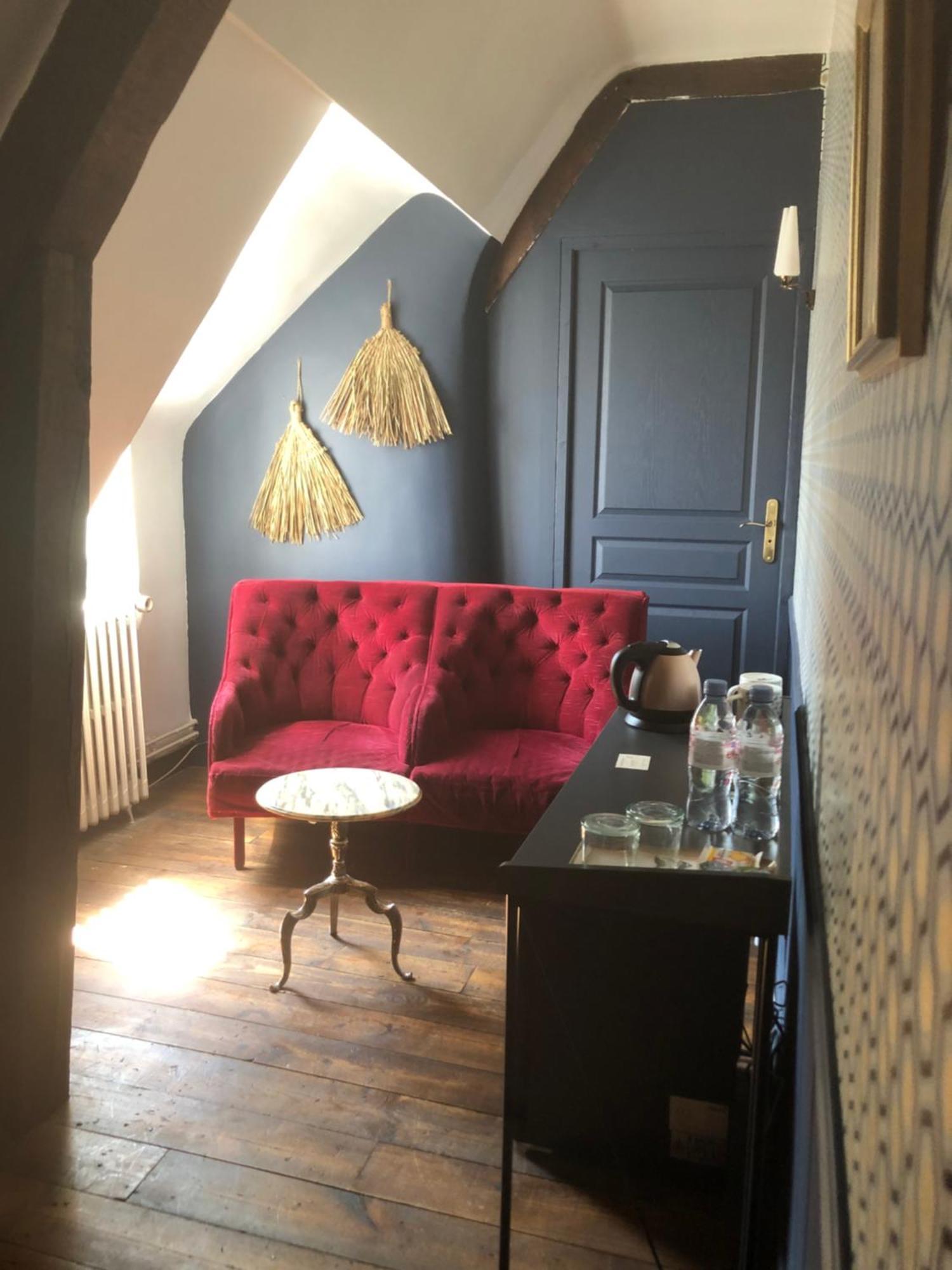 La Maison Aux Murs Anciens Et Ses Chambres تارْب المظهر الخارجي الصورة